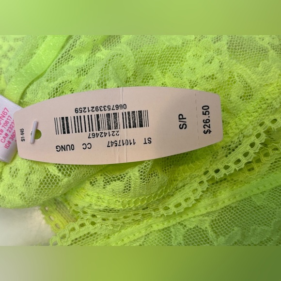 Victoria’s Secret NWT lime green lace razorback bralette with bow ✨ - Picture 7 of 8
